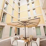 Apartahotel Residenza Agnello D'oro