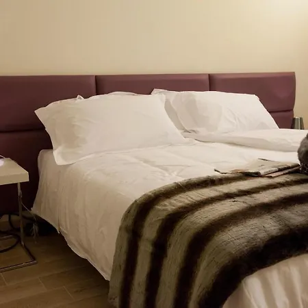 金羊公寓酒店 3*