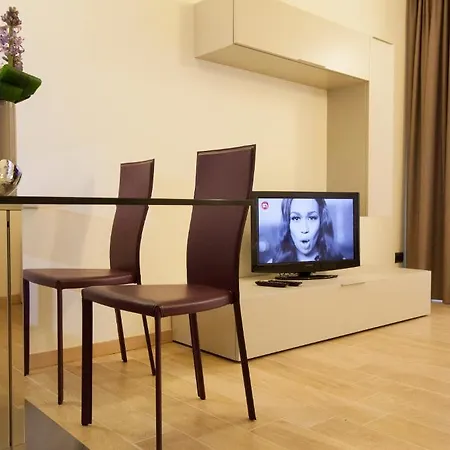 Residenza Agnello D'oro 3* Буссоленго