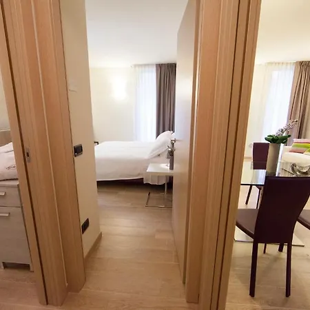 Residenza Agnello D'oro Ξενοδοχείο με διαμερίσματα 4*