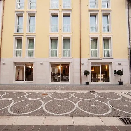 Residenza Agnello D'oro Apartmanhotel 4*