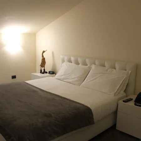 Residenza Agnello D'oro ブッソレンゴ