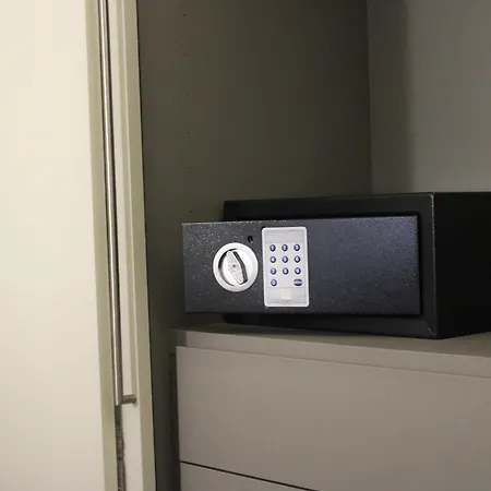 Residenza Agnello D'oro アパートホテル ブッソレンゴ