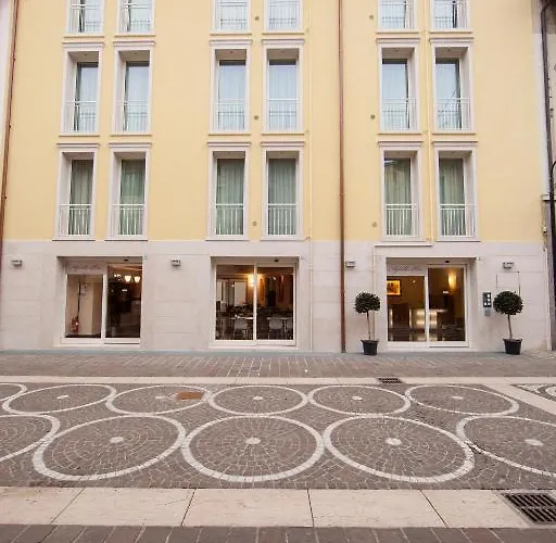 Residenza Agnello D'oro Aparthotel 3*